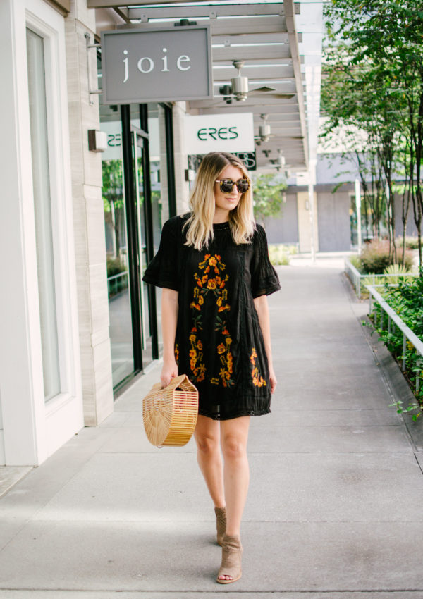 Embroidered Shift Dress…